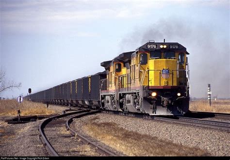 RailPictures.Net Photo: 9176 Union Pacific GE C40-8 (Dash 8-40C) at ...