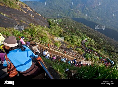 Pilgrims Descending The Stairs Adams Peak Sri Pada Sri Lanka Stock