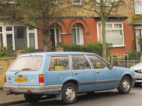 1984 Vauxhall Carlton 1800 S Estate It Seems Safe To Assu Flickr