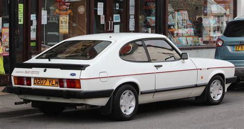 D207 YLM 1986 Ford Capri 2 8 Injection Special Nivek Old Gold Flickr