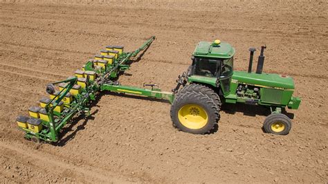 New 12 Row Planter John Deere 1760 How Farms Work The Content Farm