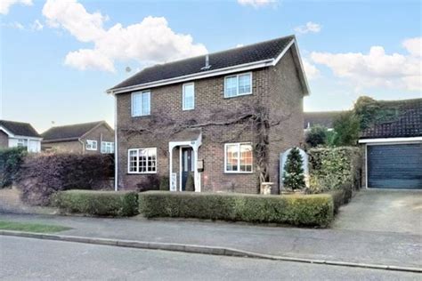 Pirie Road West Bergholt Colchester Co6 3 Bedroom Property For Sale