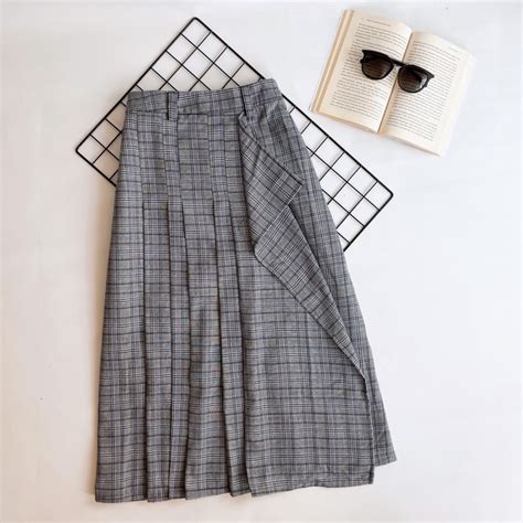 Jual TARTAN LONG SKIRT ROK PANJANG KOTAK DENGAN RAMPEL DAN LAYER