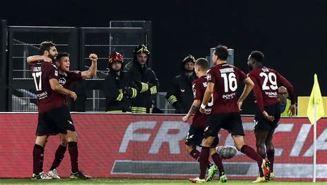 La Salernitana Sbanca A Roma Battuta La Lazio La Repubblica