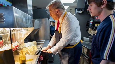 Trump Serves French Fries At Mcdonalds In Attempt To Troll Harris