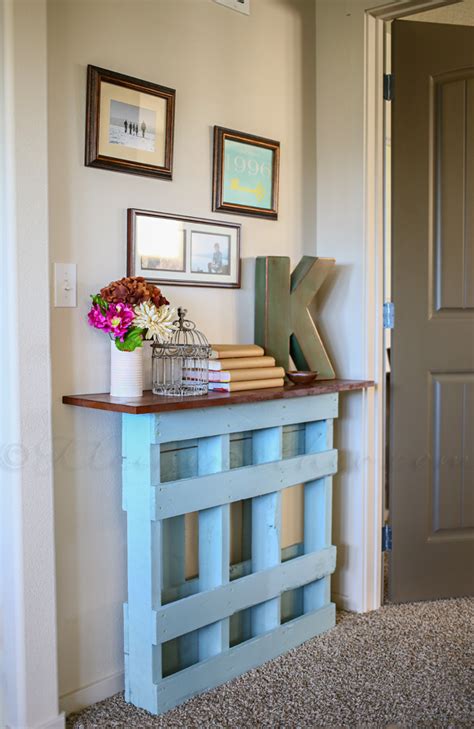 Amazing DIY Projects For Your Entryway