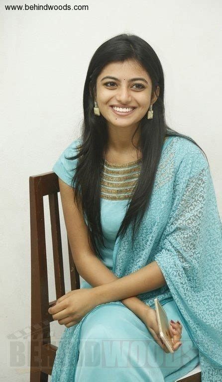 Anandhi Aka Anandhii Photos Stills And Images