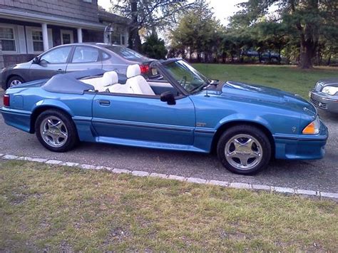 Bright Regatta Blue Ford Mustang