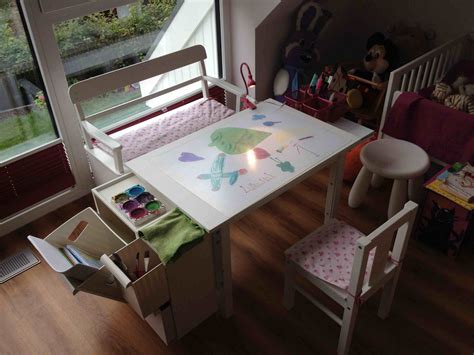 Art desk for kids - IKEA Hackers