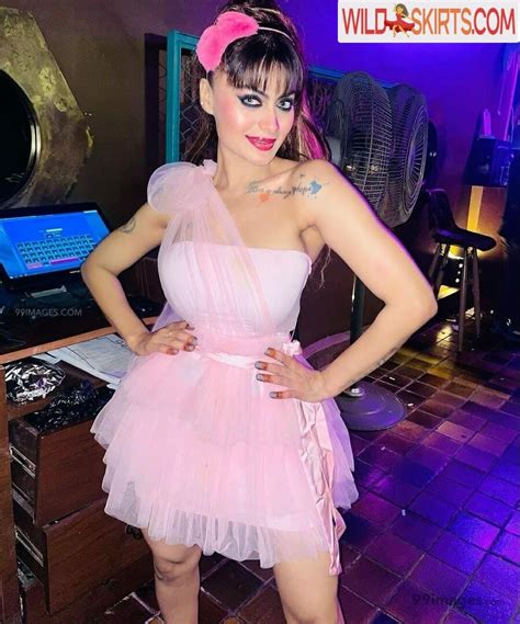 11 Hot Photos By Suhaani Laskar