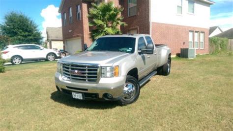 Sell Used 2008 Gmc Sierra 3500 Hd Slt Crew Cab Pickup 4 Door 66l In