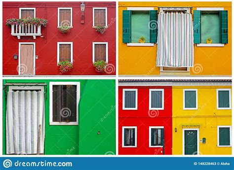 Edificios Coloridos En La Calle Soleada De La Isla De Burano Italia