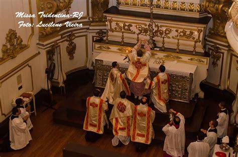 Catholicvs Fotos De La Santa Misa Tridentina Pontifical Oficiada Ayer