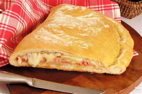 Calzone Assado De Presunto E Queijo Receita Incr Vel Para O Seu Lanche