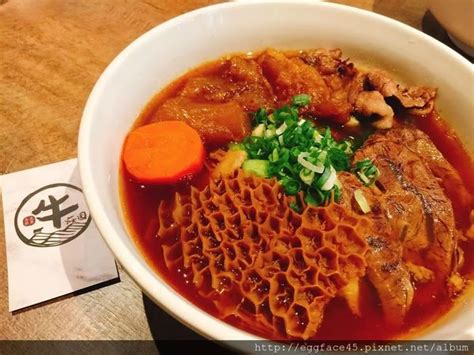 台北食記 吃牛肉麵也能很時尚「牛莊園牛肉麵」湯好肉大塊！大安區牛肉麵推薦美食walkerland窩客島