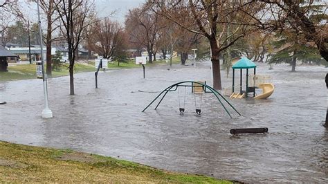 GALLERY: Kern River Valley faces flooding amidst atmospheric river storm