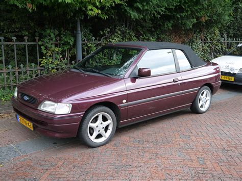 Ford Escort Cabrio 1 6 1994 Datum Eerste Toelating 28 07 Flickr