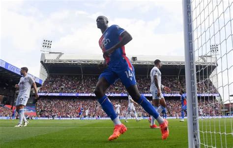 Crystal Palace to offer 'frightening' striker new deal amid interest ...