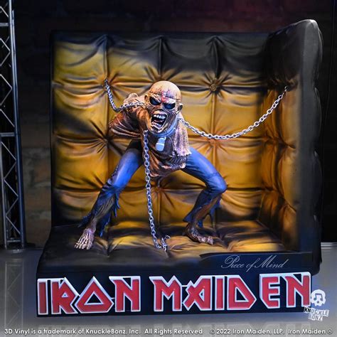 Statue Iron Maiden Piece Of Mind D Vinyl Statue By Knucklebonz