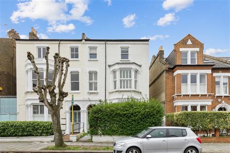 Jacksons 2 Bedroom Property To Let In Elms Road Clapham £2800 Pcm