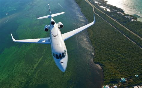 The Falcon 900lx A Versatile Aircraft With 3 Jet Engines Can Combine Both Short And Long Flight