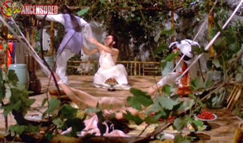 Ching Hu nude pics página 1