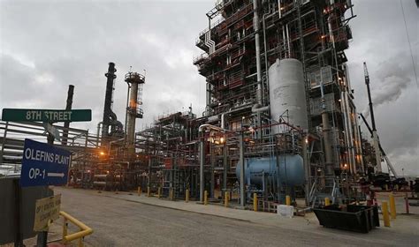 Lyondellbasell Expands Channelview Plant San Antonio Express News