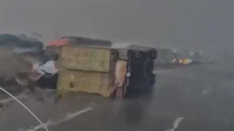 Atrapados en el coche por una riada Qué debemos hacer