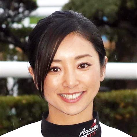 片岡安祐美の白ワンピ姿が「人妻と思えない可愛さ」17年に元プロ野球選手と結婚 スポーツ報知