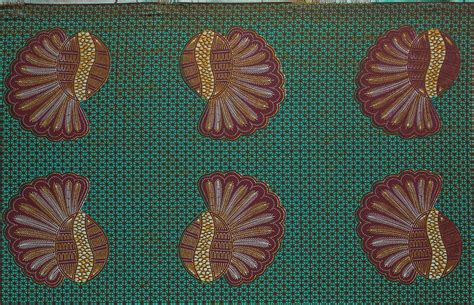 Les Motifs Des Tissus Mythiques De La Maison Vlisco Fashion Victimfr