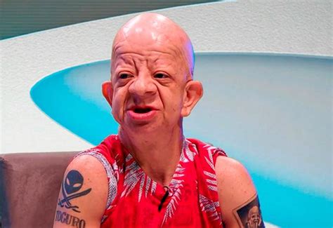 SBT TV Danilo Gentili Se Emociona Homenagem Em Tatuagem De Bruno