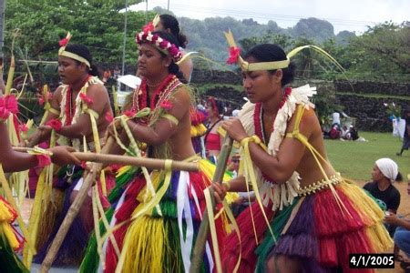 Kabel Data Ilang: Yapese dancing by Ekahau