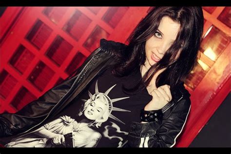 7 Hot Sexy Isis Vasconcellos Bikini Pics