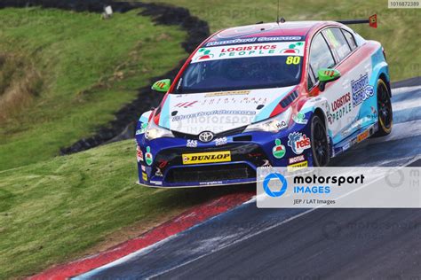 Tom Ingram GBR Speedworks Motorsport Toyota Avensis Knockhill