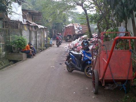 Tempat Pembuangan Sampah Liar Di Permukiman Sebabkan Penyakit