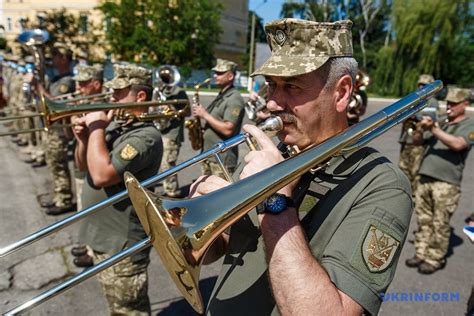 Ротація 128 бригади Воїни 128 ї окремої гірничо штурмової бригади після 8 місяців виконання