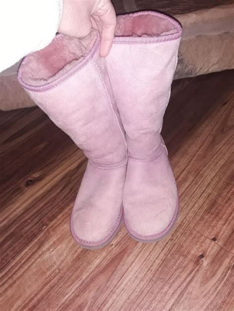 Light Pink Ugg Boots Womens Size Fits Kinda Like A Boots Ugg