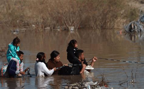 Jueza en USA ordena dar albergue seguro a niños migrantes