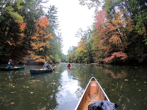 Wisconsin Dells Fall Canoeing Adventure Mirror Lake And Wisconsin River