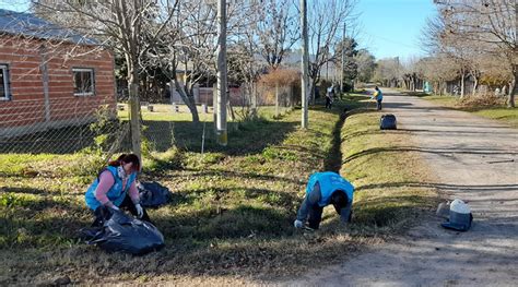 Operativos De Limpieza En Metros De Arroyos Canales Y Zanjas