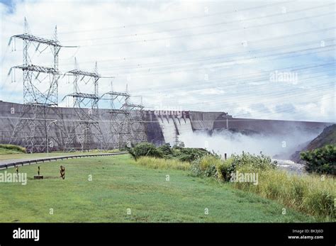 Guri dam hi-res stock photography and images - Alamy