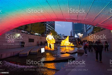 Seoul South Korea Cheonggyecheon Stream Lantern Festival At Night Stock ...