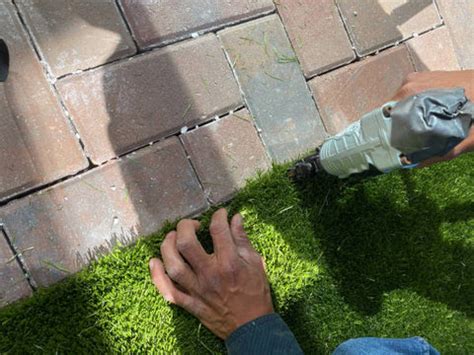 How to install artificial grass on pavers? – Pet Grows