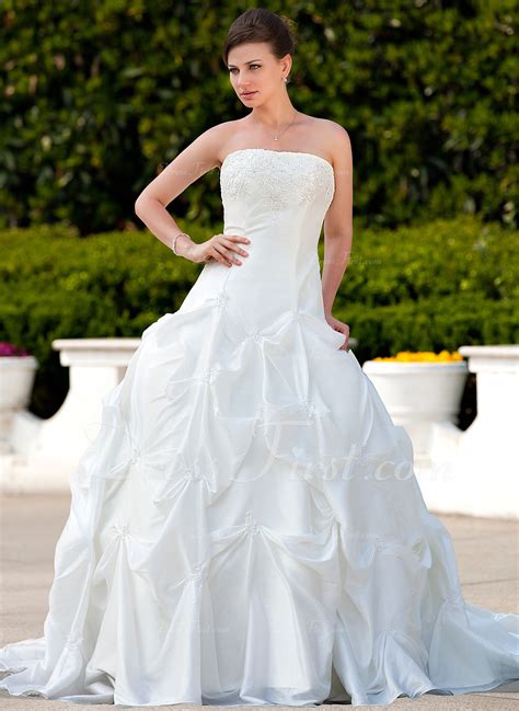 Ball Gown Strapless Chapel Train Taffeta Wedding Dress With Ruffle Lace