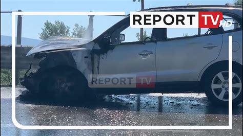 Report TV Përfshihet nga flakët një makinë në autostradën Fier Vlorë