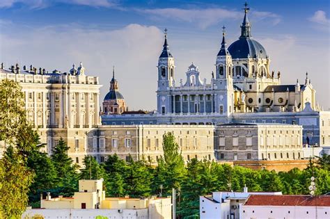 Royal Palace Skip The Line Ticket And Guided Tour In Madrid