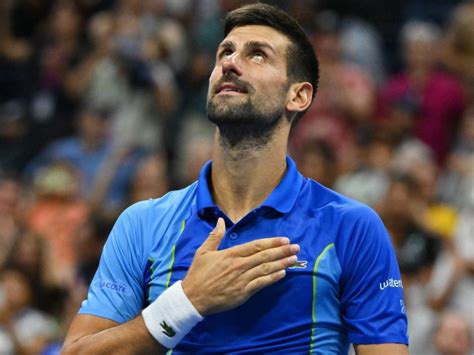 Novak Djokovic în sferturi la US Open după o victorie în 3 seturi