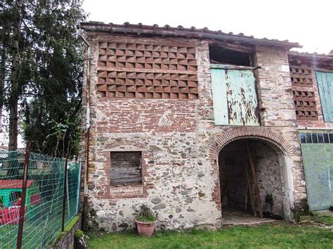 Recupero E Ristrutturazione Di Antica Corte Rurale A Lucca