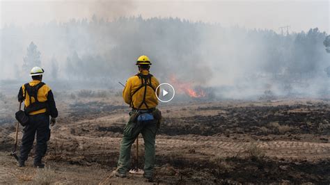 Wildfires Force Evacuations Across The West The New York Times