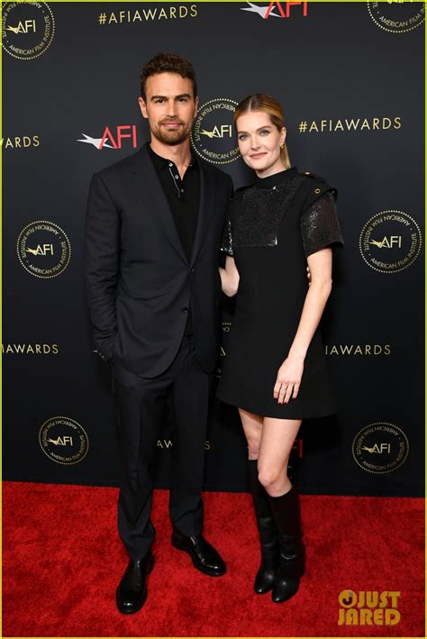 The White Lotus' Meghann Fahy & Theo James Reunite at AFI Luncheon ...